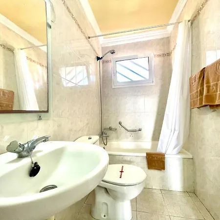 아파트 Apartamento,Vista Al Mar O Al Volcan,Wifi, Piscina *